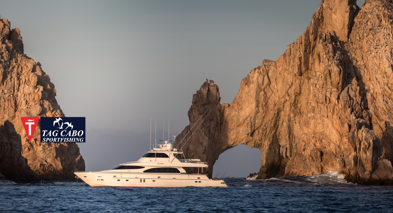 Fishing on board a luxury yacht charter in Cabo San Lucas 31 deep sea fishing in Cabo, Cabo yacht charters, Cabo sportfishing reports, Cabo fishing reports, Cabo sportfishing rentals, Cabo sportfishing charters, Gordo bank fishing,