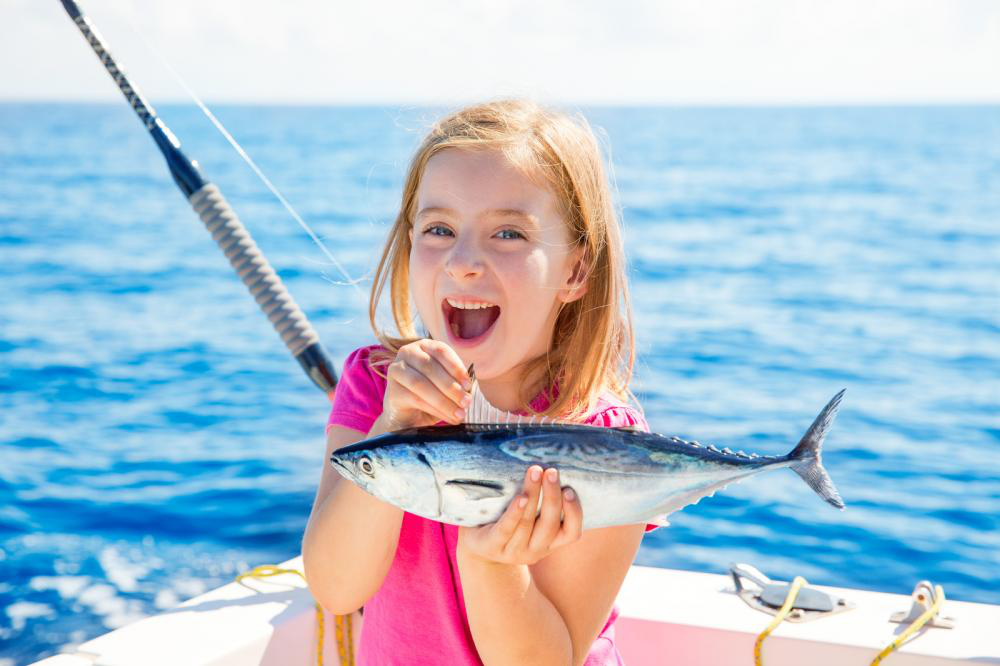 4 Tips for Planning a Fishing Trip with Your Kids 1 plan to fish offshore