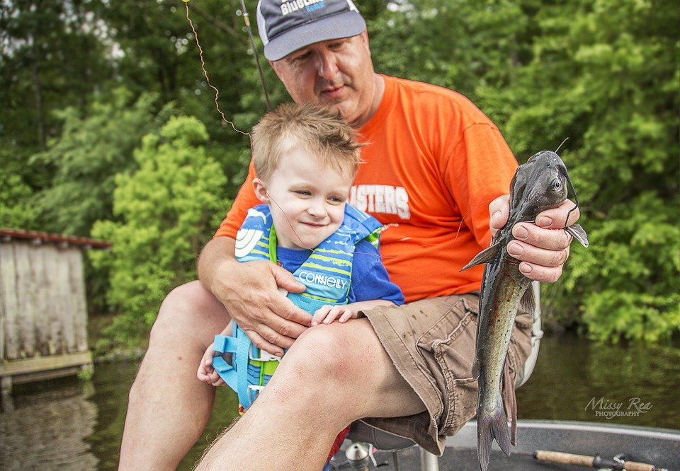 5 Reasons You Need To Book a Fishing Trip With Your Family 1 learning experience for your kids