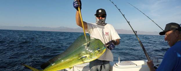 Helpful Deep-Sea Fishing Tips for Beginners 1 A deep sea angler in Cabo San Lucas.