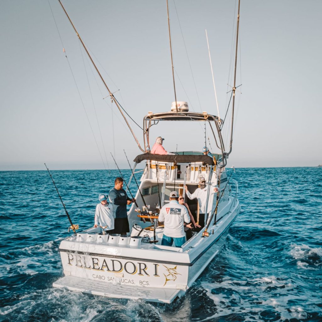 30ft fishing cruiser in Cabo San Lucas 30ft fishing cruiser in Cabo San Lucas