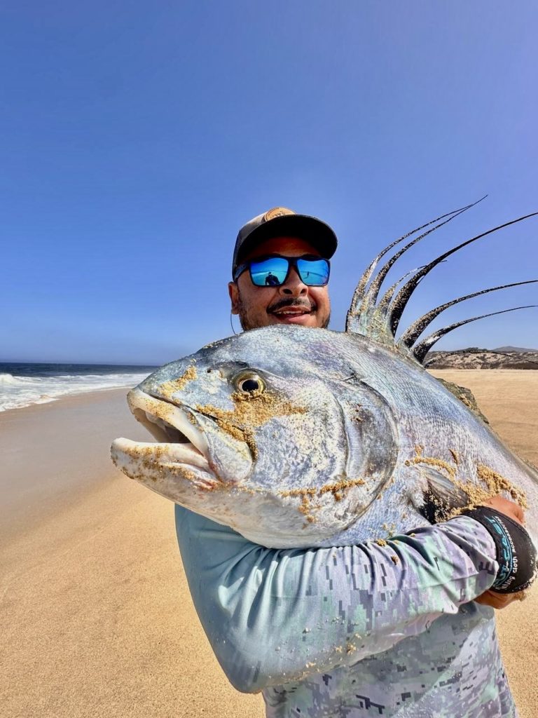 Guided Surf Fishing Trips in Los Cabos (Roosterfish, Snapper & More) 2 Best Rigs for Beach Fishing in Los Cabos